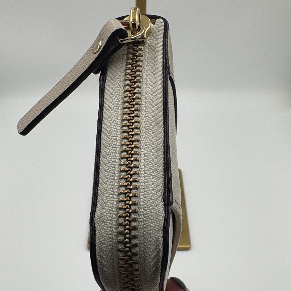 Kate Spade Cream and Tan Wallet - Picture 4 of 8